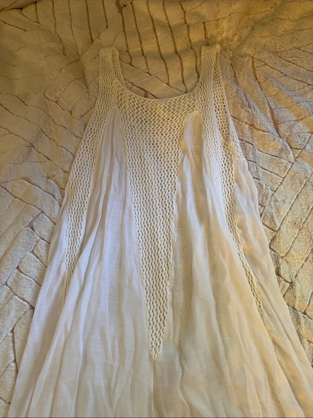 Flowy Cream Crochet-Panel Sleeveless Tunic - Picture 2 of 3